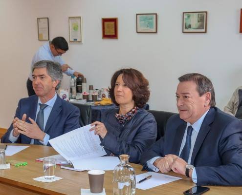 O Presidente do Turismo Centro de Portugal, Dr. Pedro Machado, a Senhora Secretária de Estado do Turismo, Eng. Rita Marques e o Presidente da Câmara Municipal de Belmonte, Dr. António Rocha — ampliar imagem